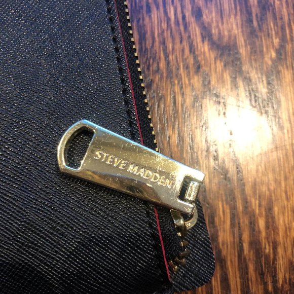 Steve Madden Clutch - Picture 3 of 6